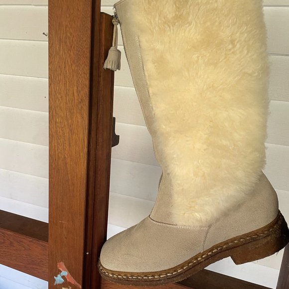 VINTAGE German Shearling Winter Boots - Picture 7 of 11